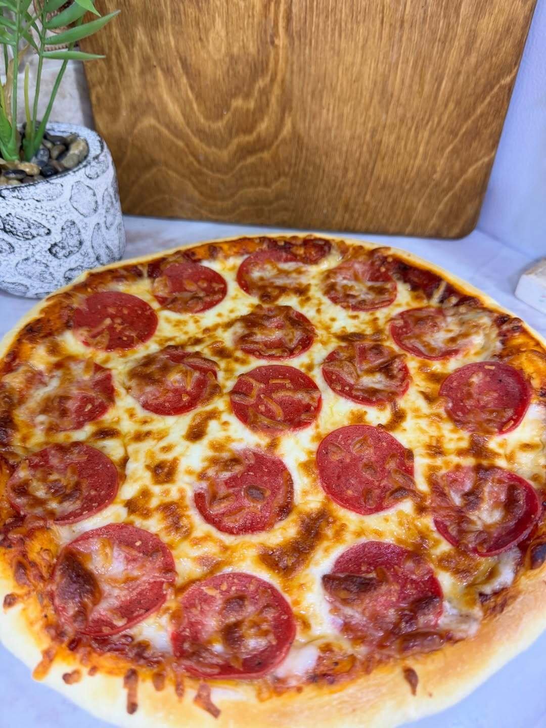 بيتزا ببروني